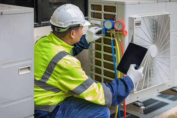 Professional Heat Pump Repair technician working in Tannersville, PA